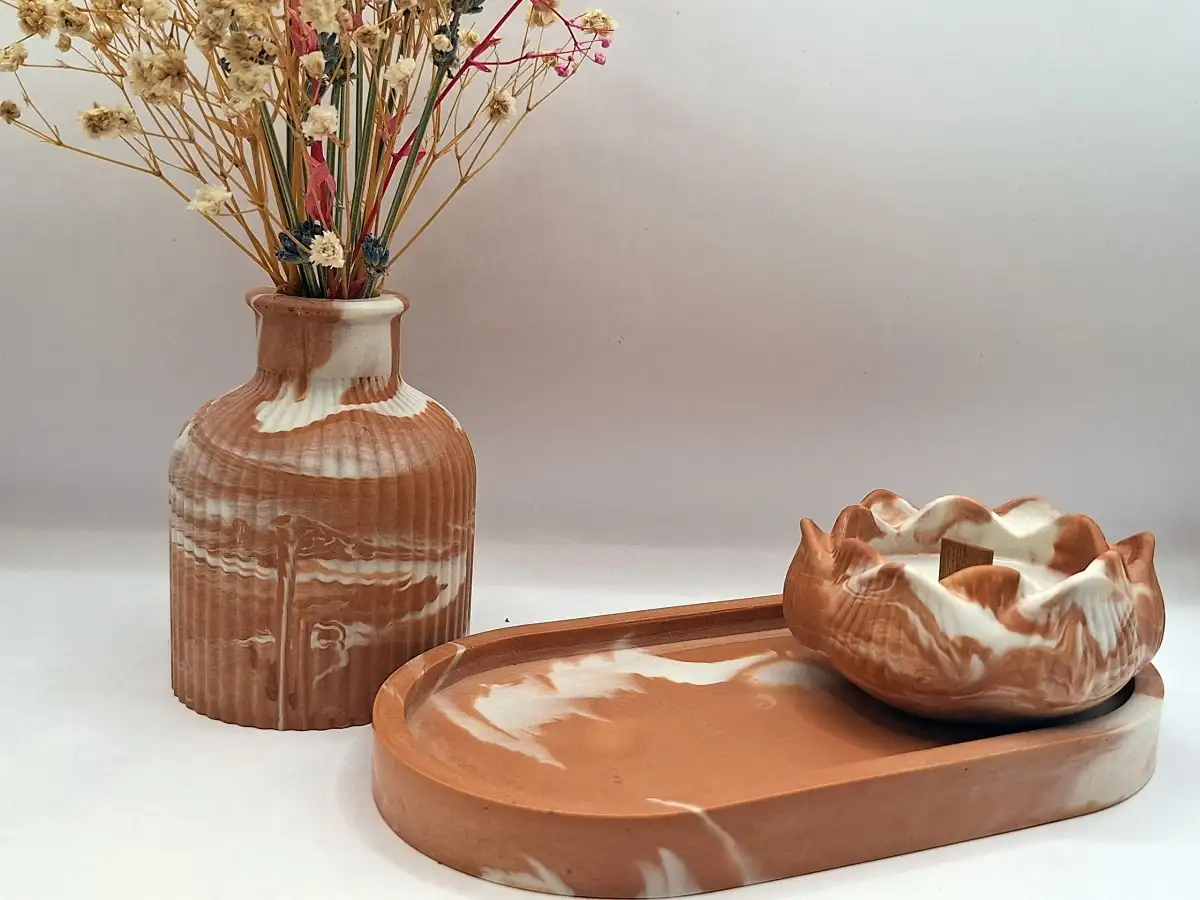 Vase cannelé - Jesmonite